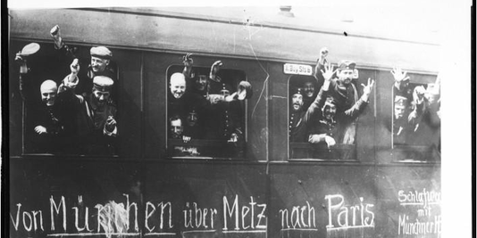 wpid-4348607_3_8295_soldats-allemands-quittant-munich-en-1914_4e3957fbcff18defe39167a853dbcba5-2014-01-16-23-15.png